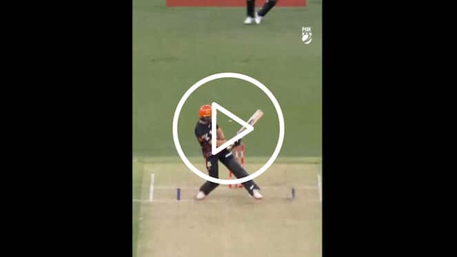 [WATCH] Laurie Evans Launches Onslaught; Blasts 28-Ball 85 In A Record-Breaking Knock